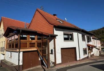 Ansicht mit Blick zum Wintergarten