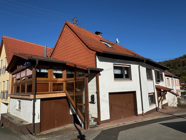 Ansicht mit Blick zum Wintergarten